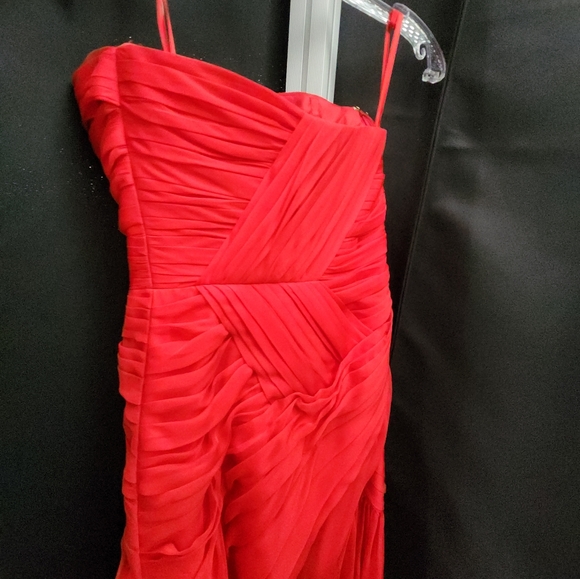 Prom Dress. Red.Long. - Picture 6 of 6